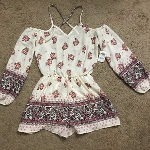 Floral cold-shoulder, crisscross back romper
